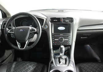 Подержанный автомобиль Ford Mondeo Sedan 2019 года (7 фото)