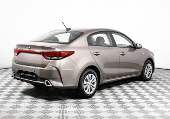 Подержанный автомобиль Kia Rio Sedan 2021 года (5 фото)