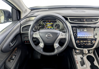Подержанный автомобиль Nissan Murano Suv 2022 года (22 фото)