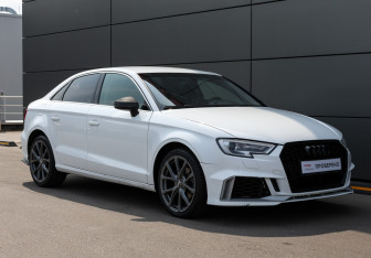 Подержанный автомобиль Audi A3 Sedan 2018 года (3 фото)