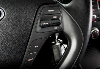 Подержанный автомобиль Kia Cerato Sedan 2015 года (27 фото)