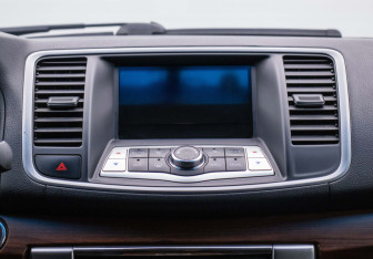 Подержанный автомобиль Nissan Teana 2010 года (14 фото)