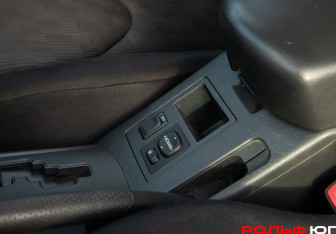 Подержанный автомобиль Toyota RAV4 2009 года (17 фото)