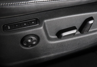 Подержанный автомобиль Skoda Superb Liftback 2012 года (14 фото)