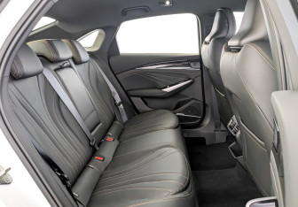 Новый Geely Preface 2024 (12 фото)