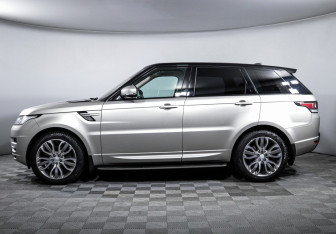 Подержанный автомобиль Land Rover Range Rover Sport 2017 года (8 фото)