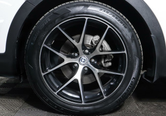 Подержанный автомобиль Hyundai Santa Fe 2015 года (10 фото)