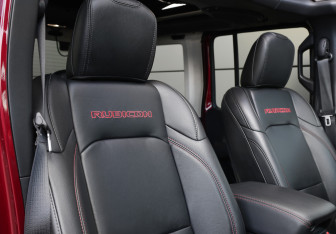Подержанный автомобиль Jeep Wrangler 2020 года (12 фото)
