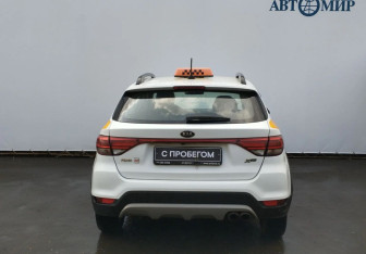 Подержанный автомобиль Kia Rio Hatchback 2019 года (6 фото)