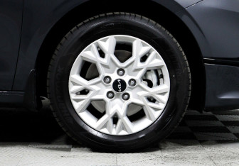 Подержанный автомобиль Kia Ceed Hatchback 2022 года (8 фото)