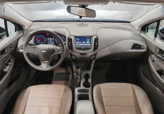 Подержанный автомобиль Chevrolet Cruze Sedan 2017 года (11 фото)