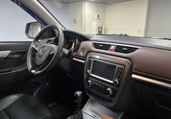 Подержанный автомобиль JAC T6 2022 года (19 фото)