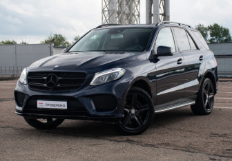 Подержанный автомобиль Mercedes-Benz GLE 2016 года (1 фото)