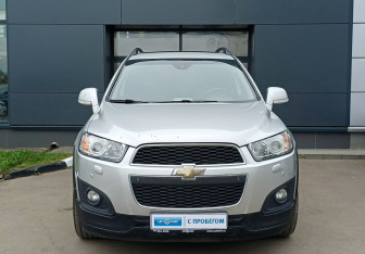 Подержанный автомобиль Chevrolet Captiva 2014 года (2 фото)