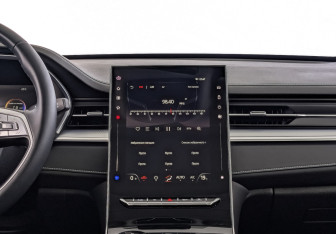 Подержанный автомобиль Москвич 6 2023 года (17 фото)