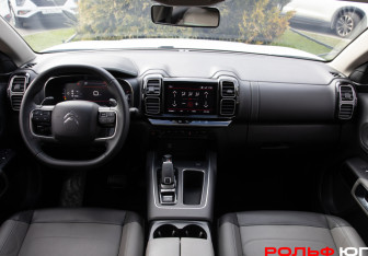 Подержанный автомобиль Citroen C5 Aircross 2022 года (11 фото)
