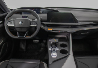 Новый Changan UNI-V 2024 (13 фото)