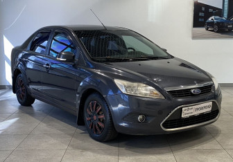 Подержанный автомобиль Ford Focus Sedan 2008 года (3 фото)