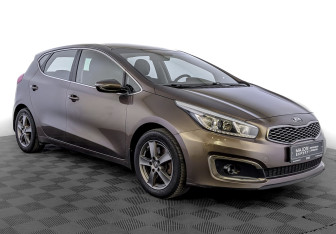 Подержанный автомобиль Kia Ceed Hatchback 2018 года (3 фото)