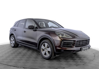 Подержанный автомобиль Porsche Cayenne 2019 года (3 фото)