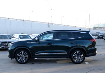 Подержанный автомобиль Chery Tiggo 8 Pro Max 2023 года (7 фото)