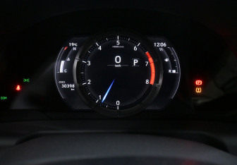 Подержанный автомобиль Lexus ES 2022 года (11 фото)