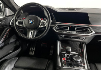 Подержанный автомобиль BMW X6 M 2020 года (15 фото)