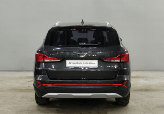 Подержанный автомобиль Jetta VS7 2023 года (6 фото)