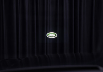 Подержанный автомобиль Land Rover Range Rover 2018 года (27 фото)