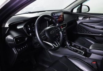 Подержанный автомобиль Hyundai Santa Fe 2020 года (15 фото)
