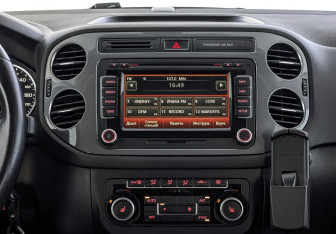 Подержанный автомобиль Volkswagen Tiguan 2013 года (17 фото)