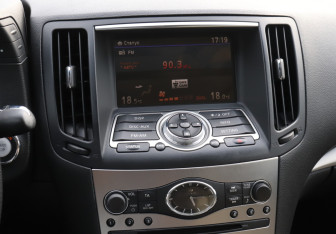 Подержанный автомобиль Infiniti G Sedan 2010 года (15 фото)