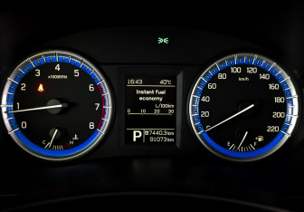 Подержанный автомобиль Suzuki SX4 Hatchback 2013 года (13 фото)