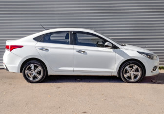 Подержанный автомобиль Hyundai Solaris Sedan 2019 года (4 фото)