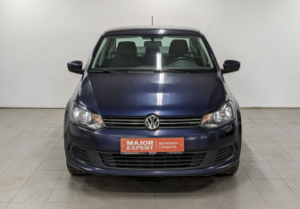 Подержанный автомобиль Volkswagen Polo Sedan 2014 года (2 фото)