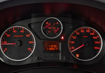 Подержанный автомобиль Peugeot Partner 2021 года (16 фото)