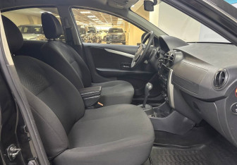 Подержанный автомобиль Nissan Almera Sedan 2015 года (10 фото)