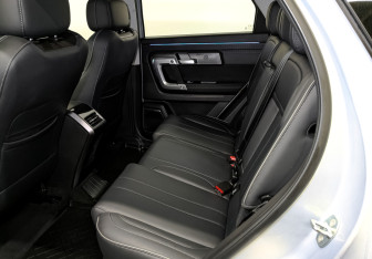 Подержанный автомобиль Jaecoo J7 2023 года (12 фото)