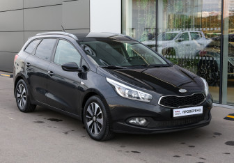 Подержанный автомобиль Kia Ceed Wagon 2014 года (3 фото)