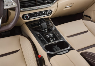 Новый FAW Bestune T77 2023 (21 фото)