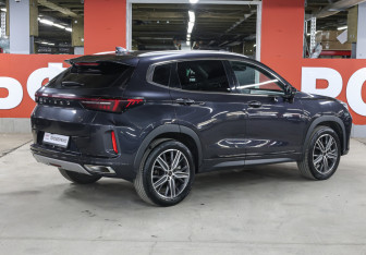 Подержанный автомобиль Exeed LX 2022 года (5 фото)