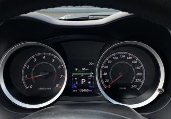 Подержанный автомобиль Mitsubishi Lancer Sedan 2012 года (21 фото)