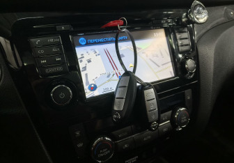 Подержанный автомобиль Nissan X-Trail 2015 года (16 фото)