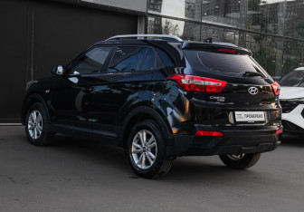 Подержанный автомобиль Hyundai Creta 2017 года (6 фото)