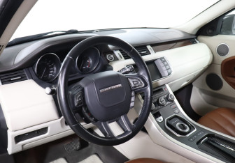 Подержанный автомобиль Land Rover Range Rover Evoque 2014 года (13 фото)