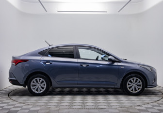 Подержанный автомобиль Hyundai Solaris Sedan 2020 года (4 фото)