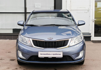 Подержанный автомобиль Kia Rio Sedan 2013 года (2 фото)