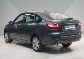 Подержанный автомобиль LADA (ВАЗ) Granta Liftback 2019 года (7 фото)