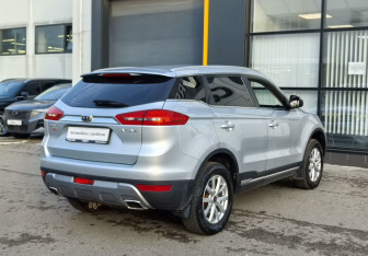 Подержанный автомобиль Geely Atlas 2018 года (5 фото)