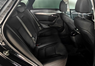 Подержанный автомобиль Hyundai i40 Wagon 2013 года (15 фото)